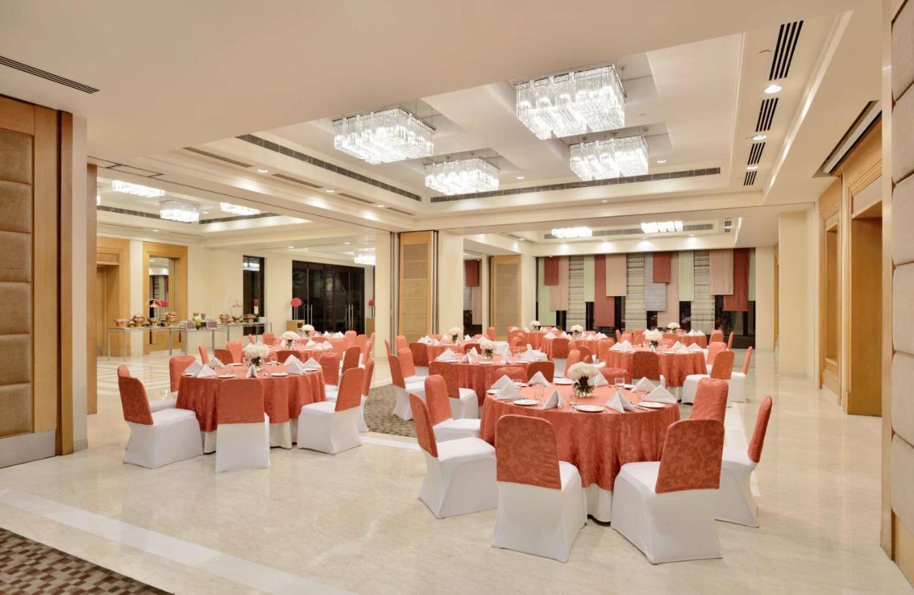 Hotel Radisson Noida Extérieur photo